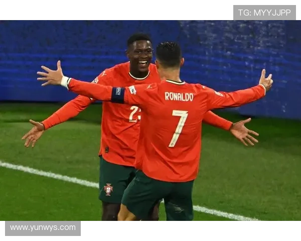 努诺门德斯谈世界最佳边后卫称号不愿自夸谦逊态度引人关注